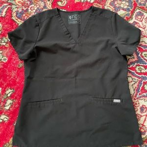 Figs scrub top black